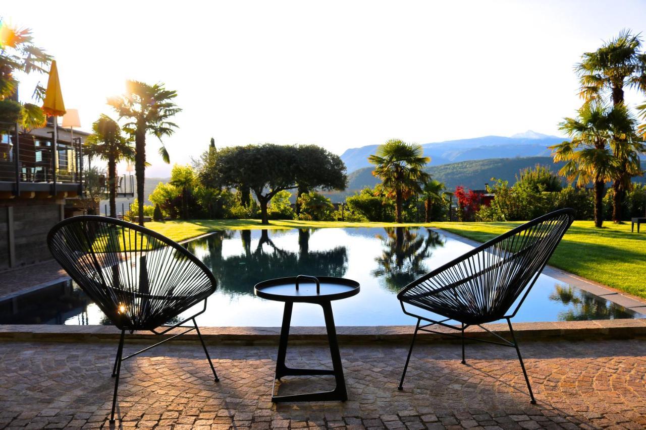 Das Panorama Designhotel Caldaro Exterior photo