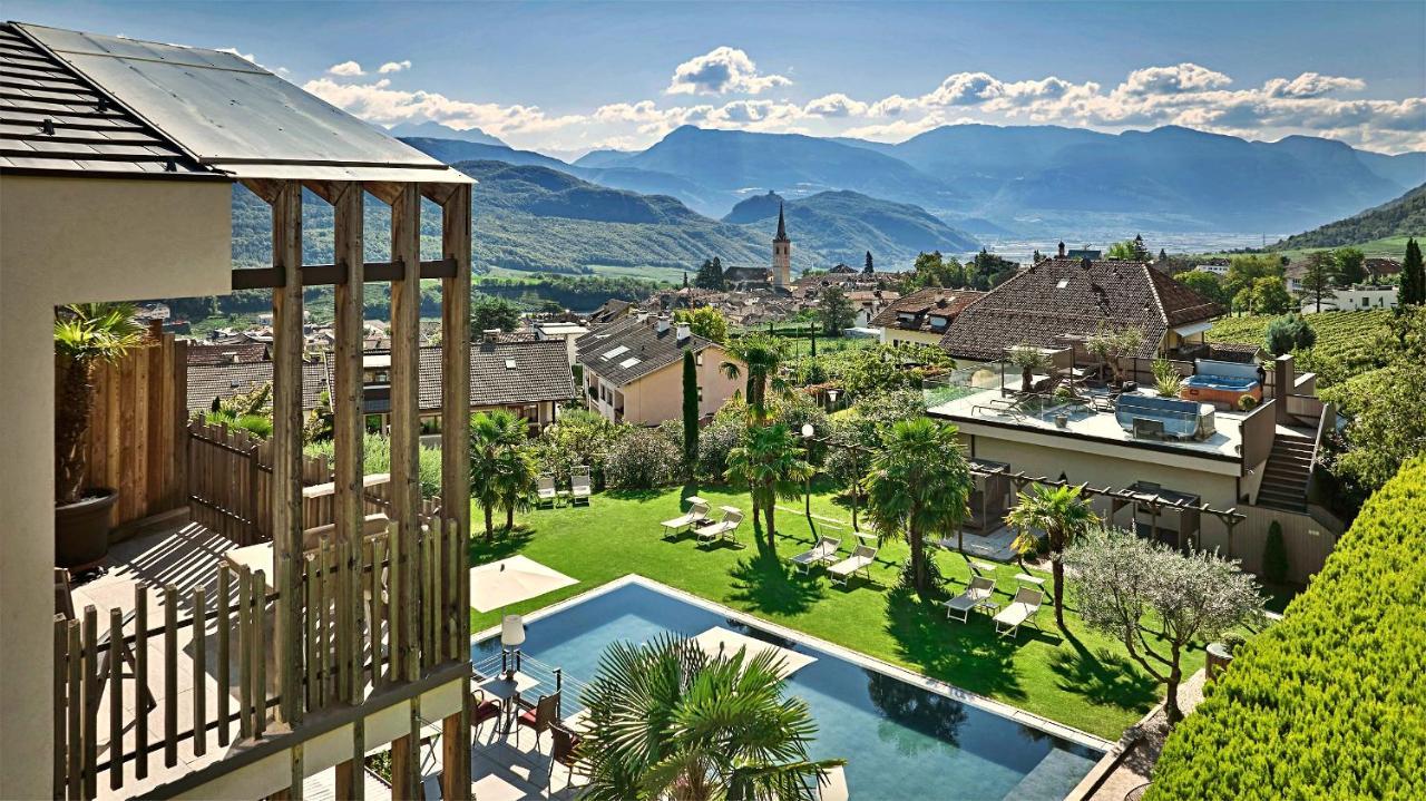 Das Panorama Designhotel Caldaro Exterior photo