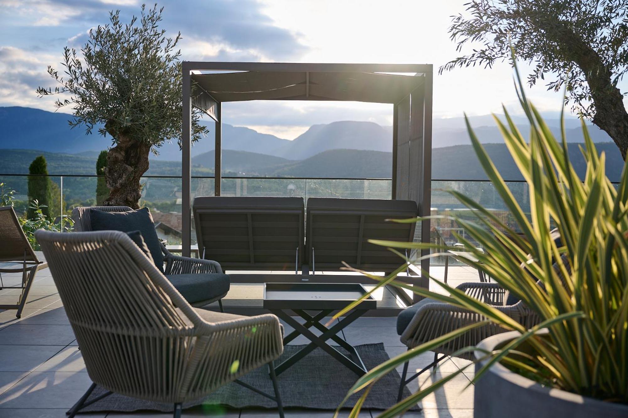 Das Panorama Designhotel Caldaro Exterior photo